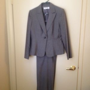 Tahari business pantsuit in light grey